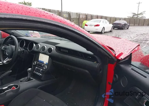 2022 Ford Mustang Ecoboost Fastback z USA, uszkodzony, nr VIN 1FA6P8TH2N5138273